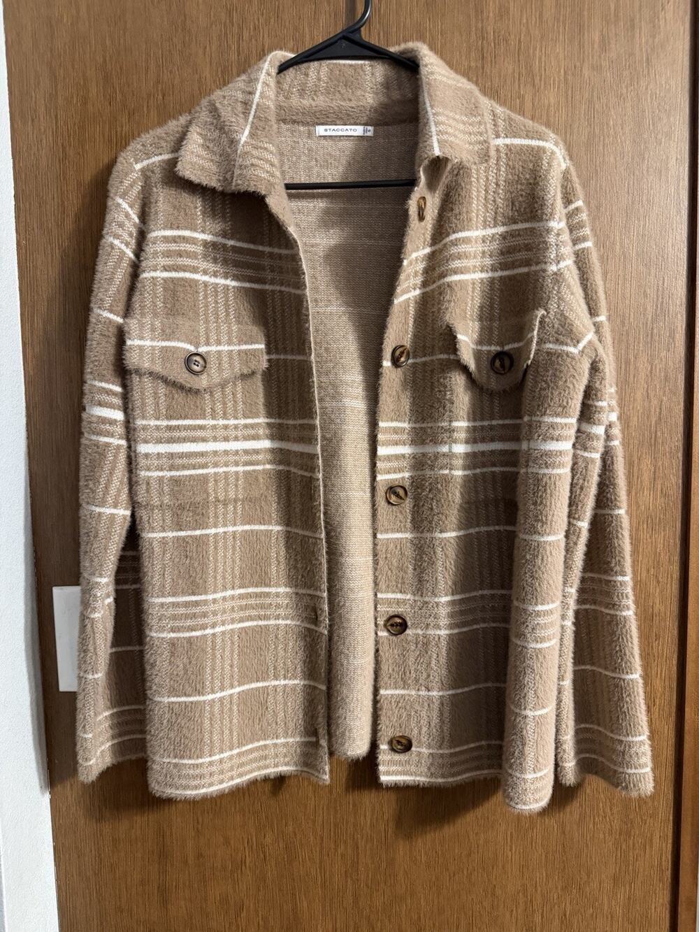 tan white plaid shacket collared button-down front dual chest flap pockets sz sm
